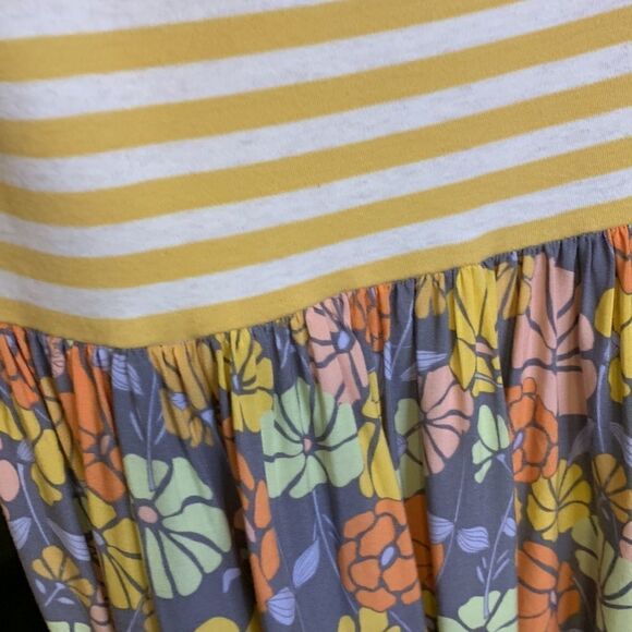 Matilda Jane Sz small sleeveless dress.  Perfect for fall season w/denim jacket - Picture 10 of 10